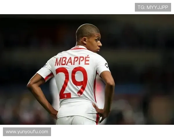 当足球明星爸爸的日常生活与孩子们的成长故事